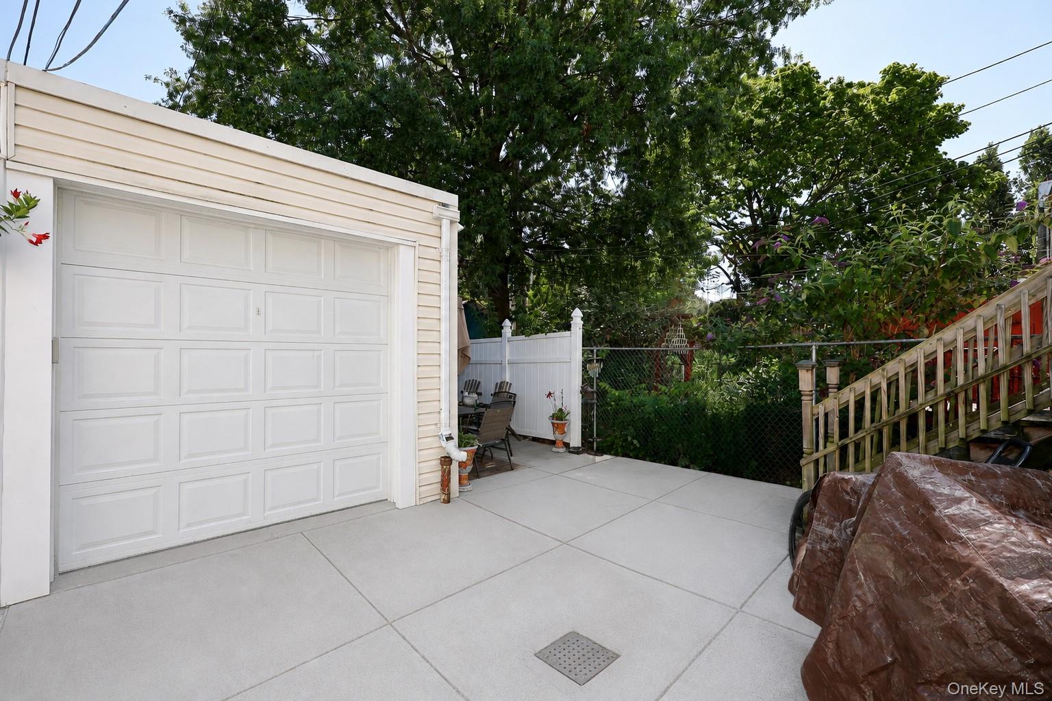 7333 71st Place – For Sale photo 24
