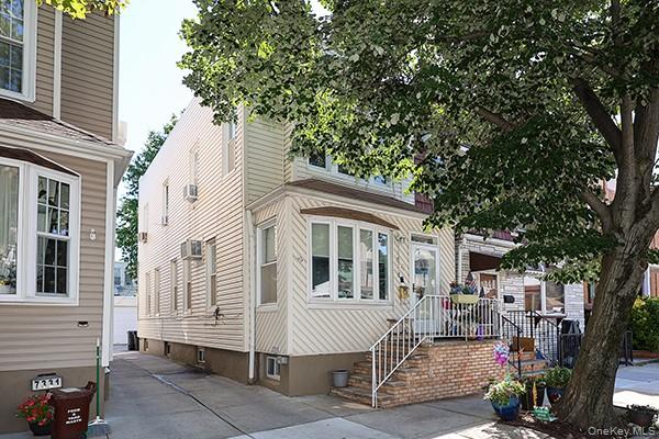 7333 71st Place – For Sale