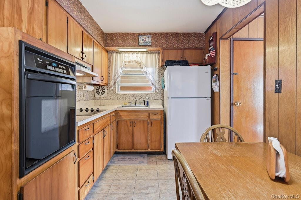 173 12th Street – For Sale photo 9
