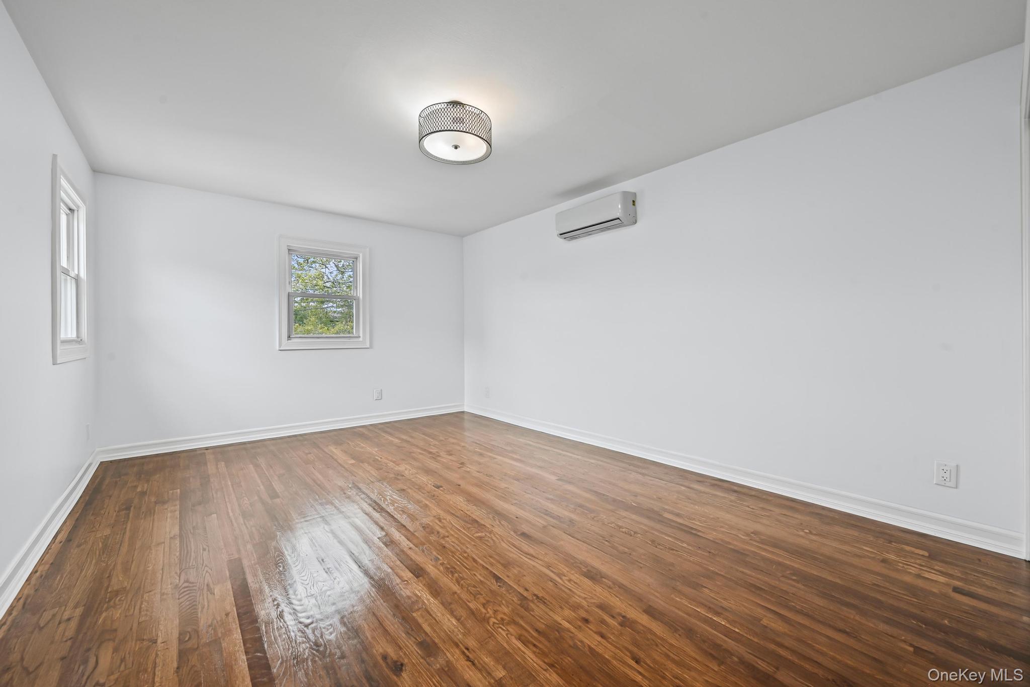 238-11 148th Drive – For Sale photo 13