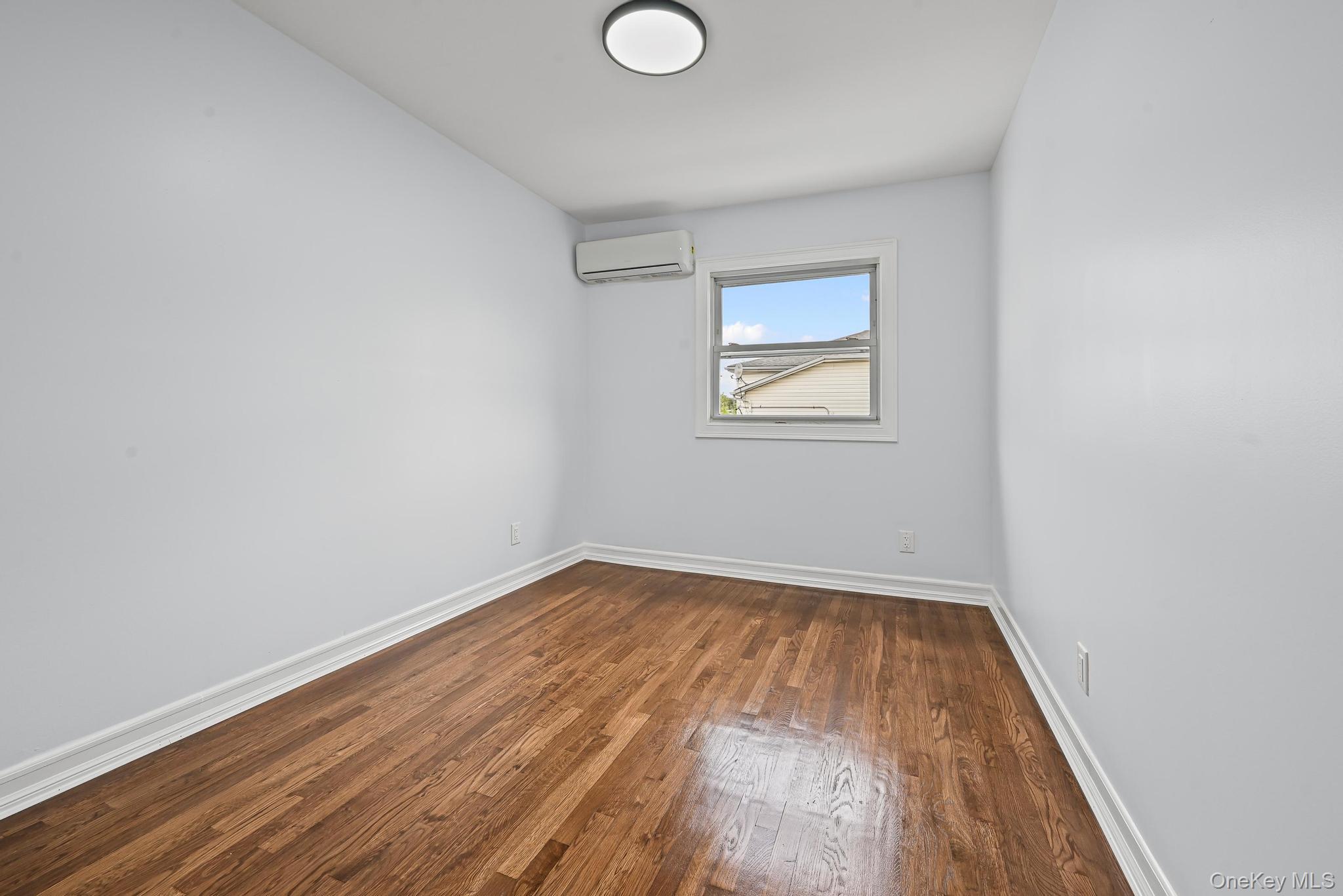 238-11 148th Drive – For Sale photo 14