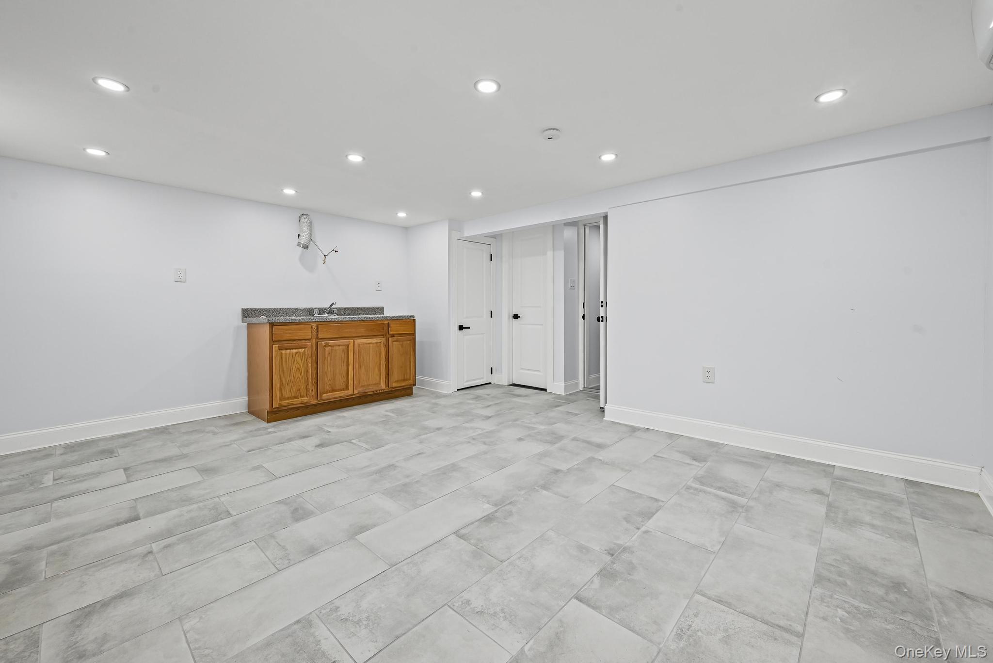 238-11 148th Drive – For Sale photo 16