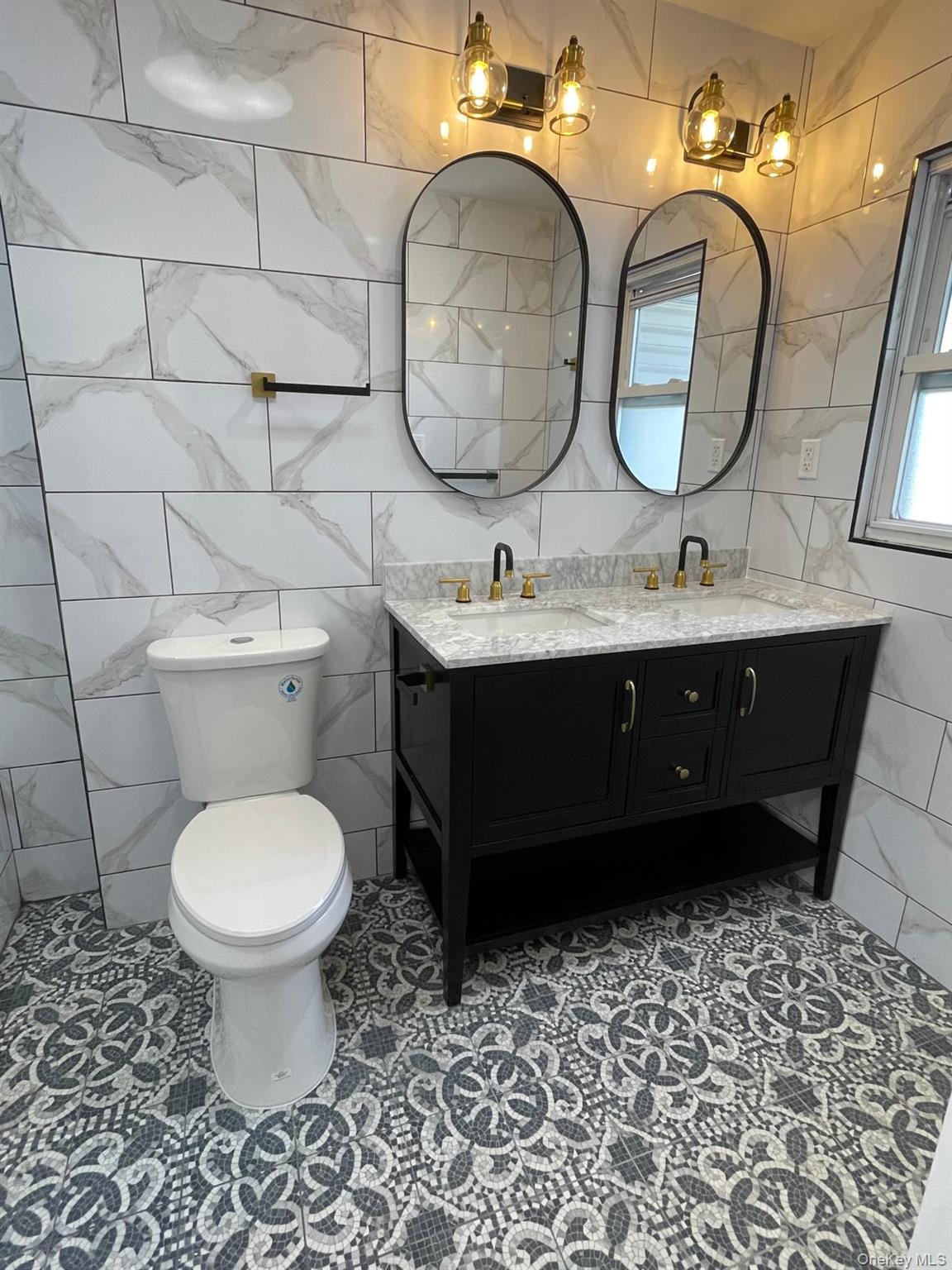 238-11 148th Drive – For Sale photo 9