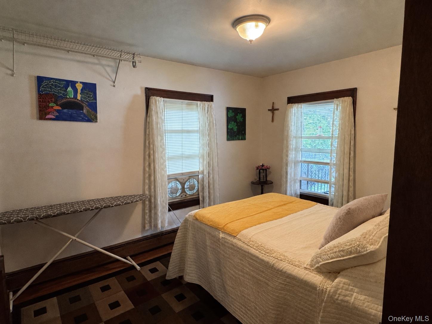 16 Esopus Avenue – For Sale photo 9