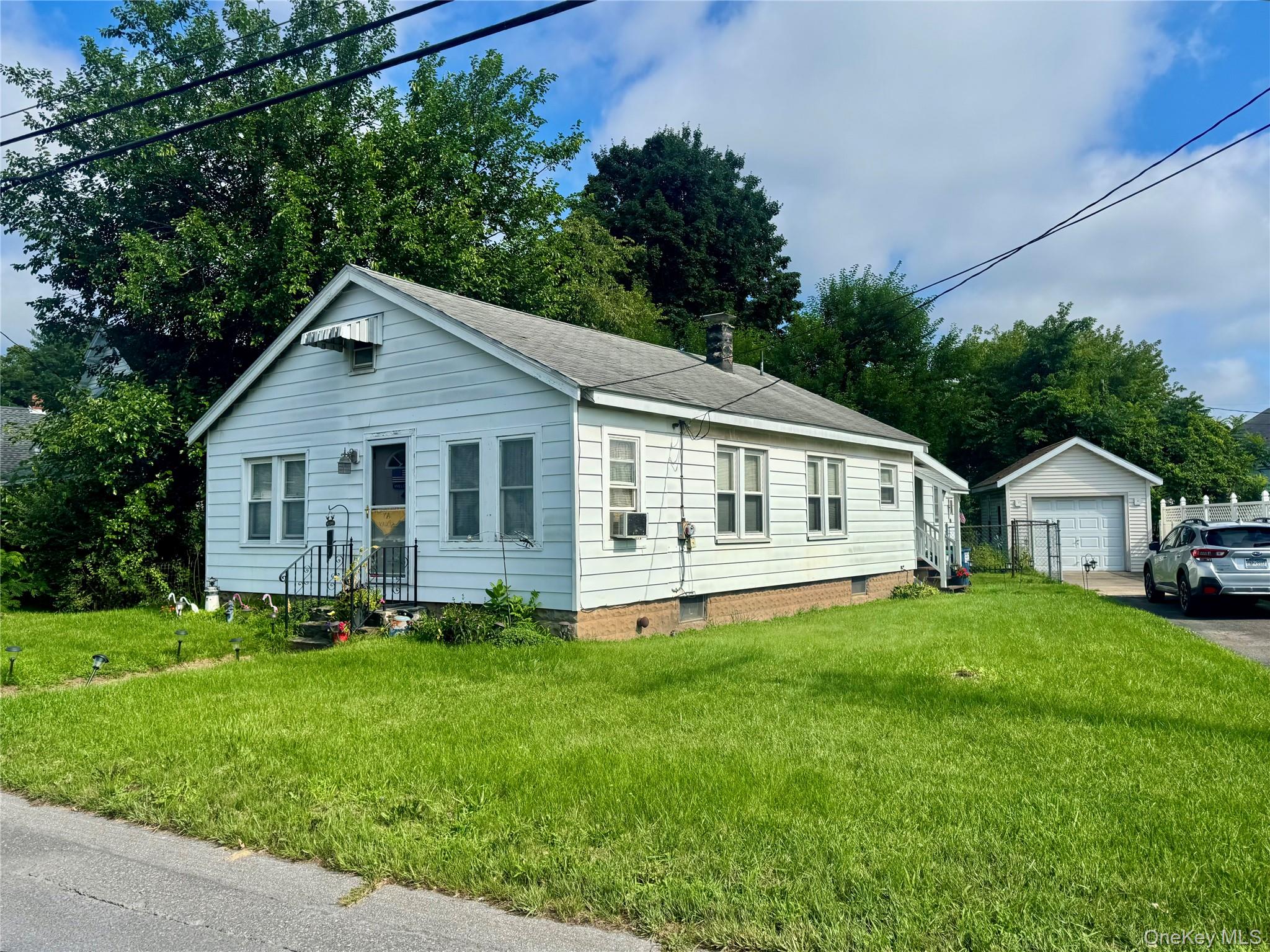 16 Esopus Avenue – For Sale