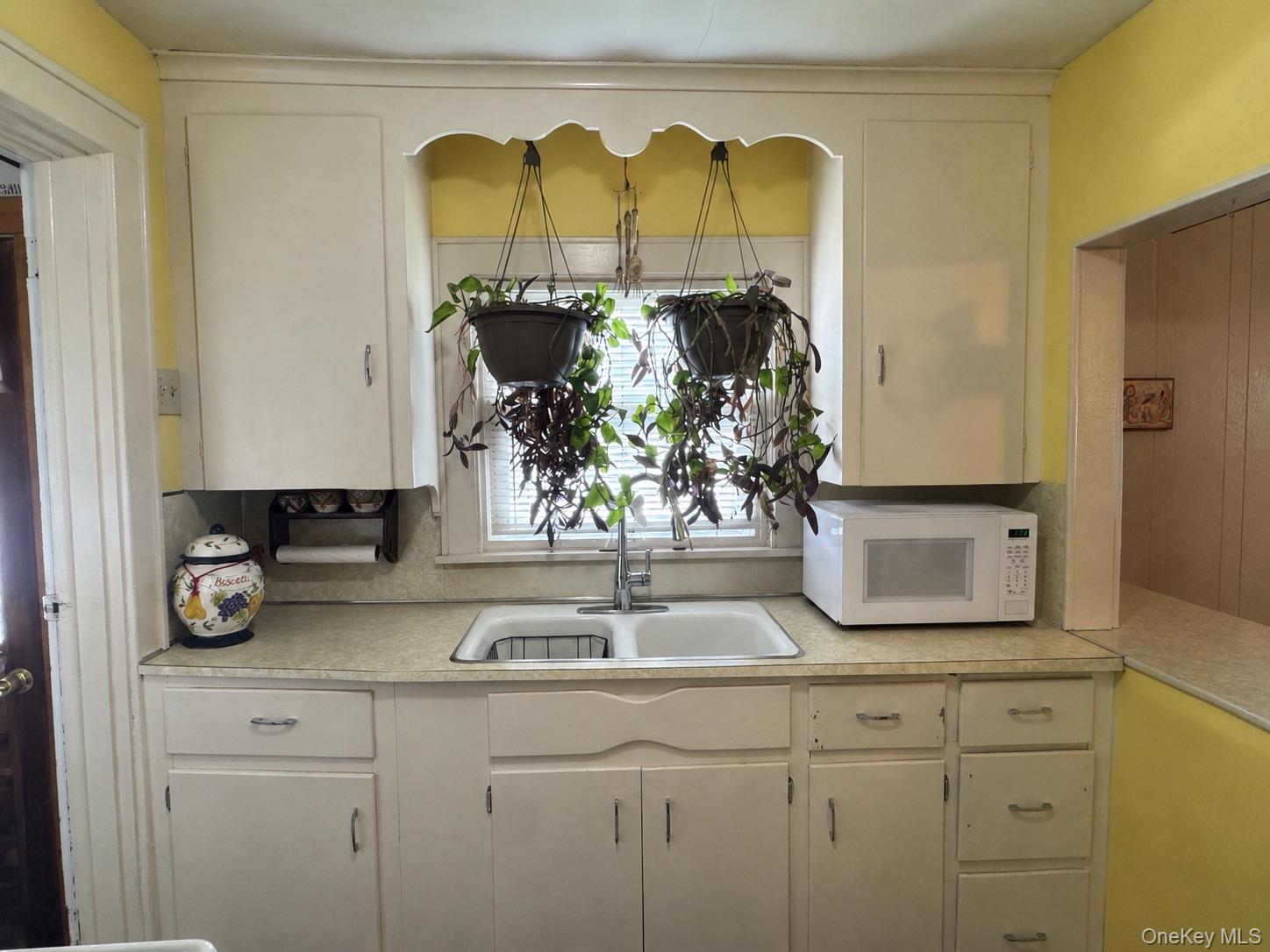 16 Esopus Avenue – For Sale photo 7