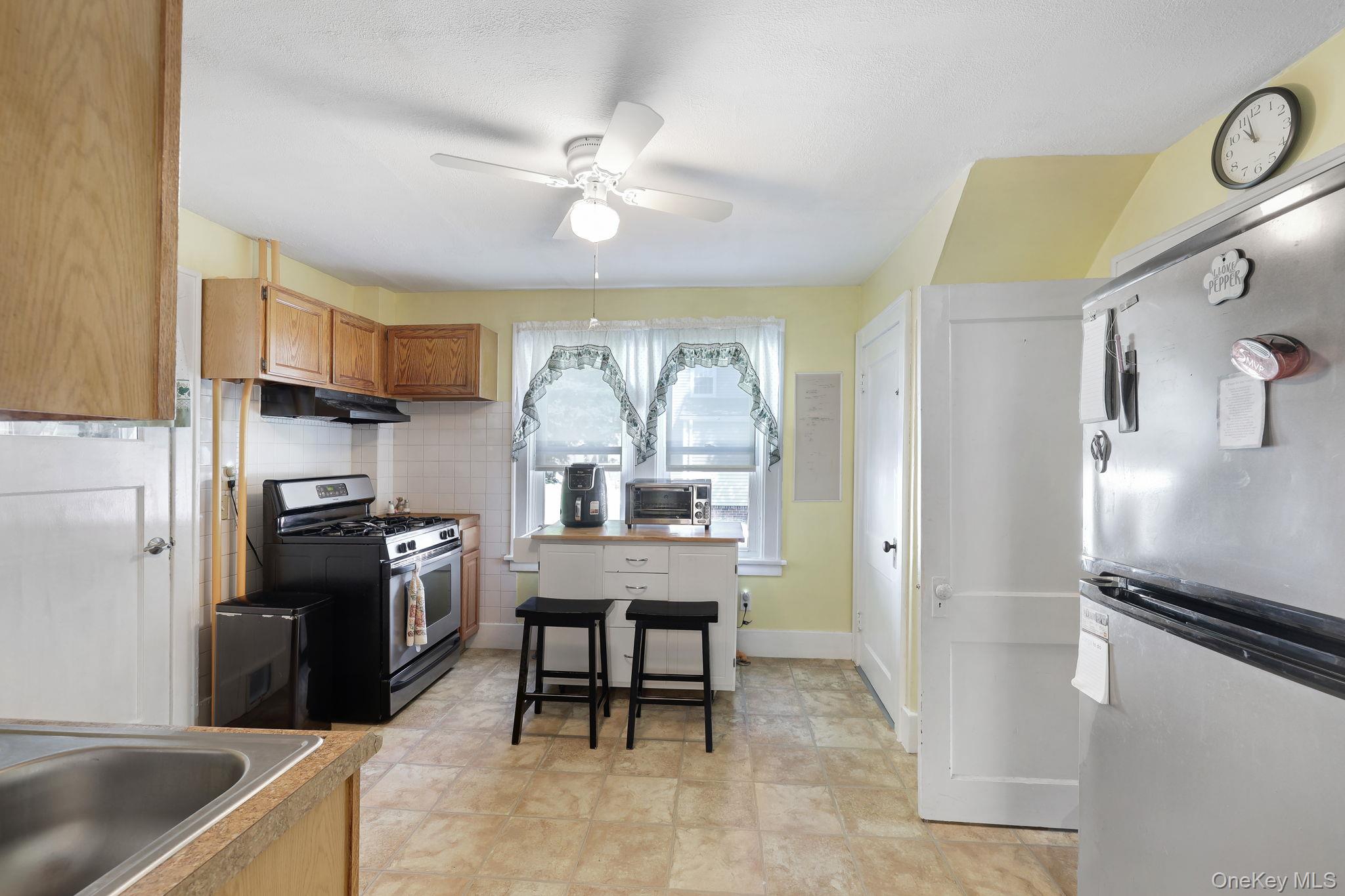 9 Garden Street – For Sale photo 9