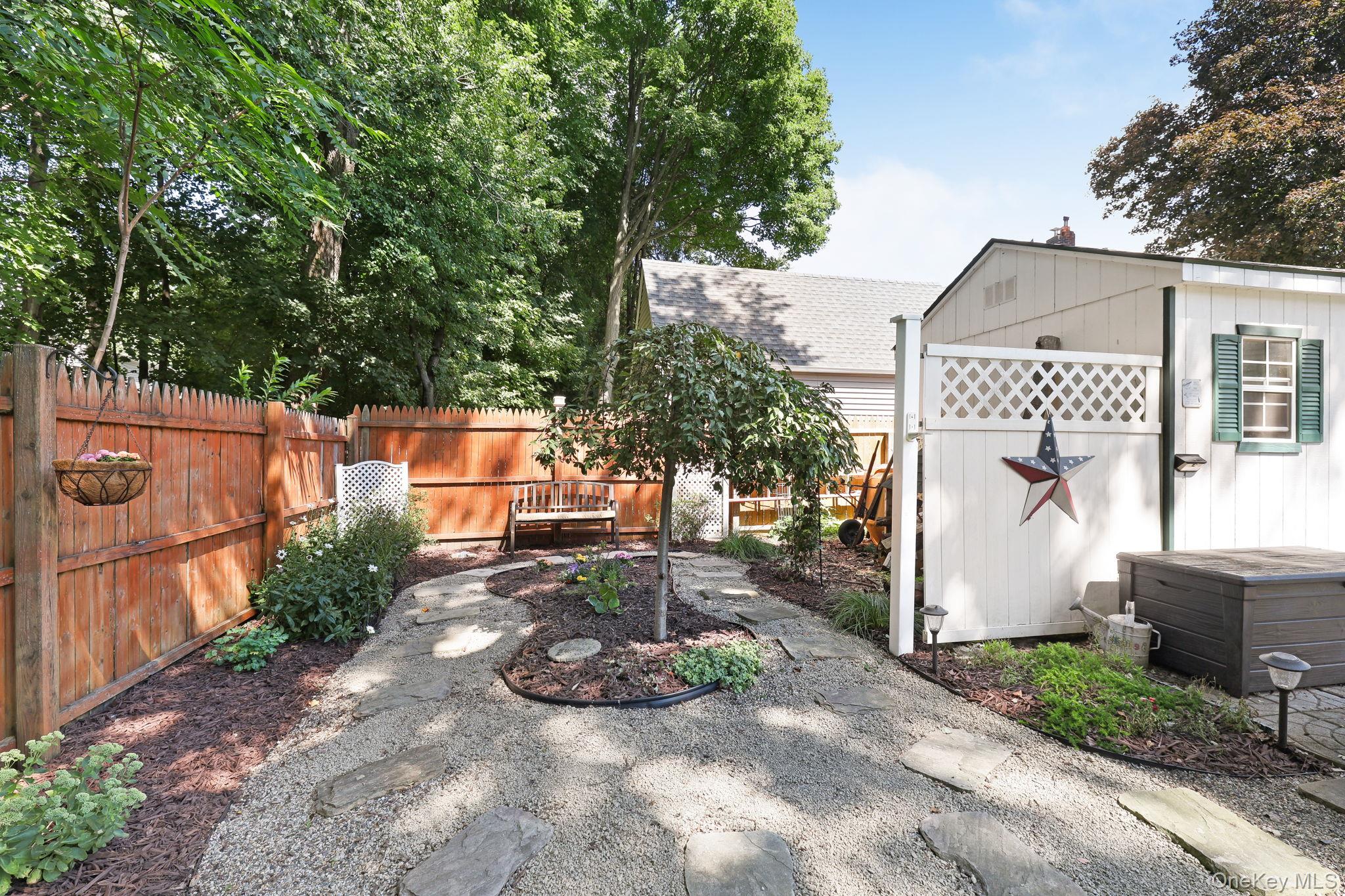 9 Garden Street – For Sale photo 32