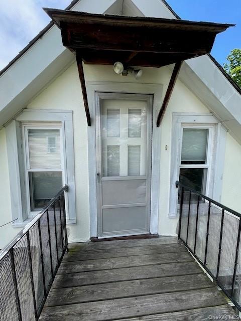 7 Sweezy Avenue, Unit 2 photo 4