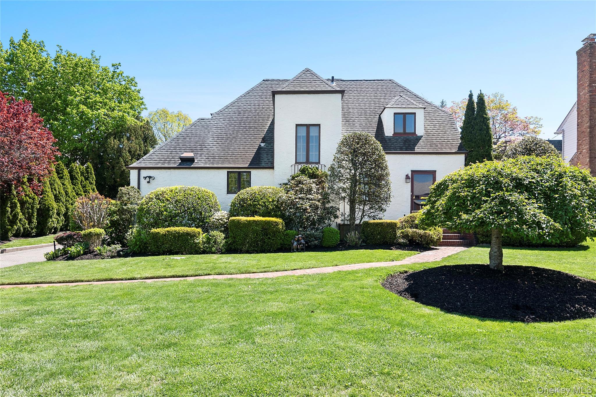 21420 26th Avenue – For Sale