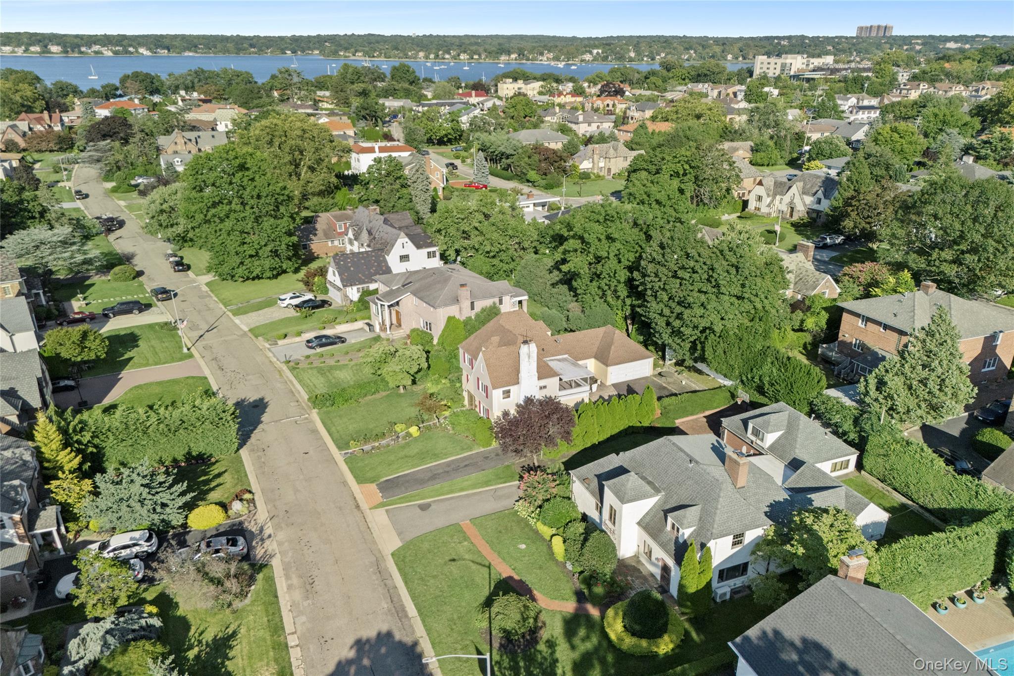 21420 26th Avenue – For Sale