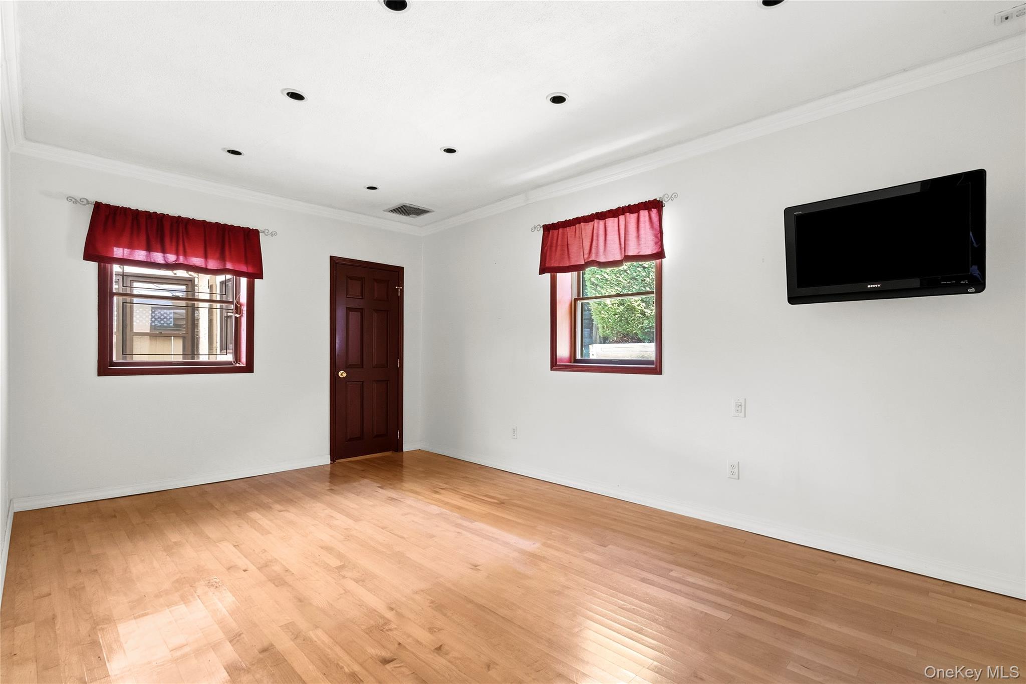 21420 26th Avenue – For Sale photo 23