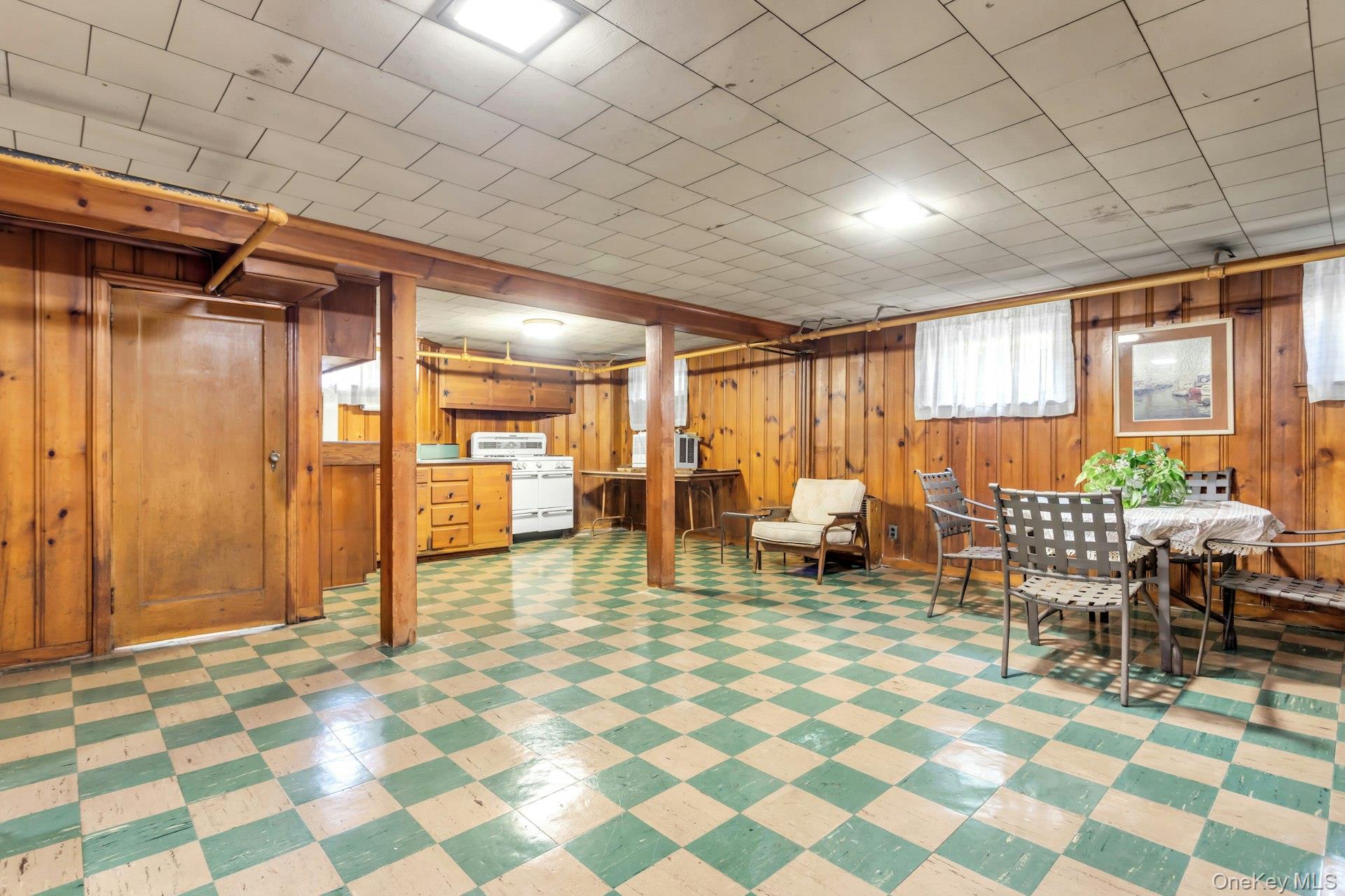304 Old Courthouse Road – For Sale photo 26
