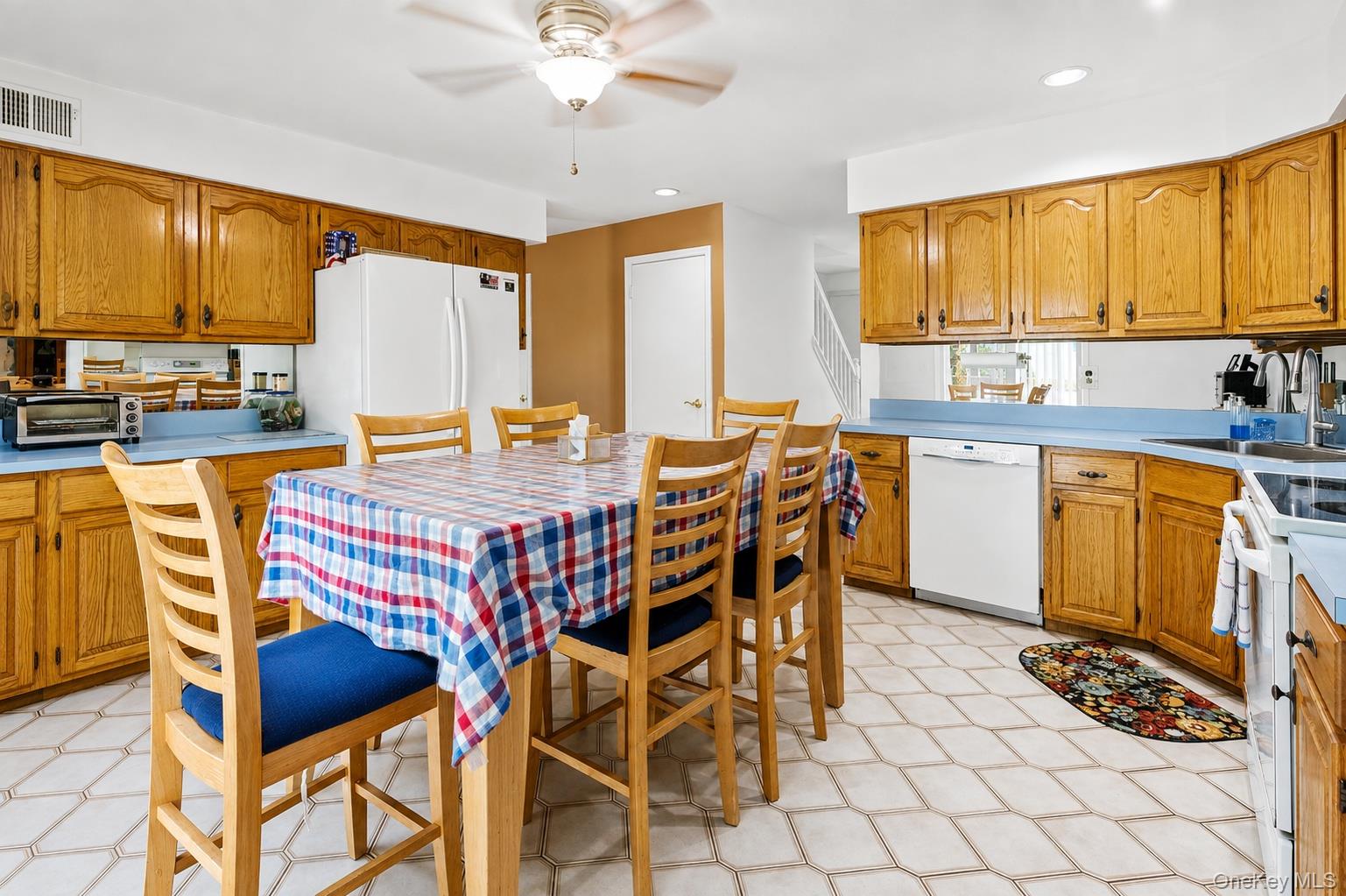 5 Leon Court – For Sale photo 11