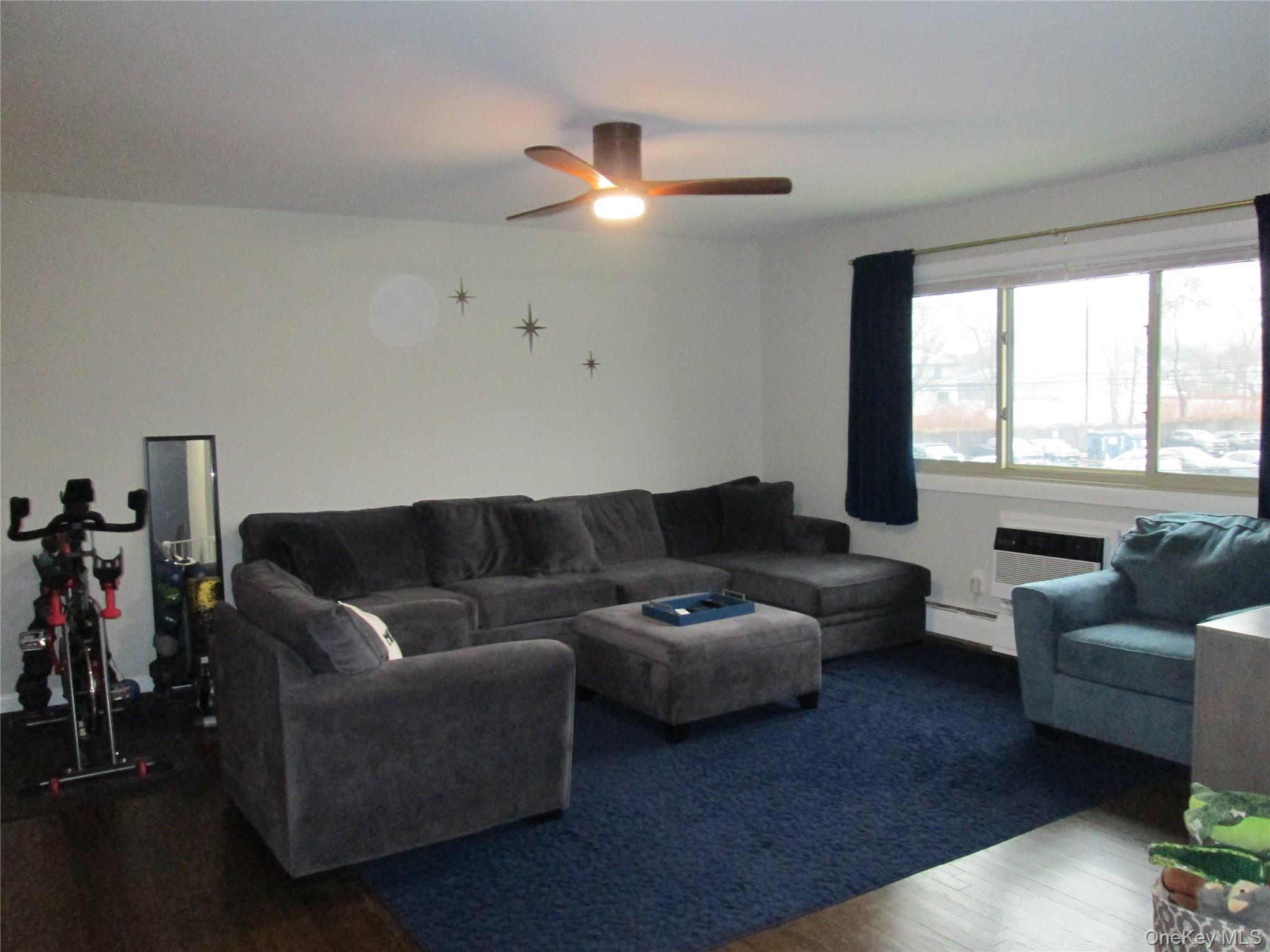 2435 Union Boulevard, Unit 7B photo 8