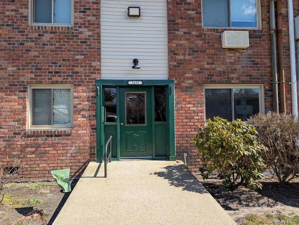 2435 Union Boulevard, Unit 7B photo 2