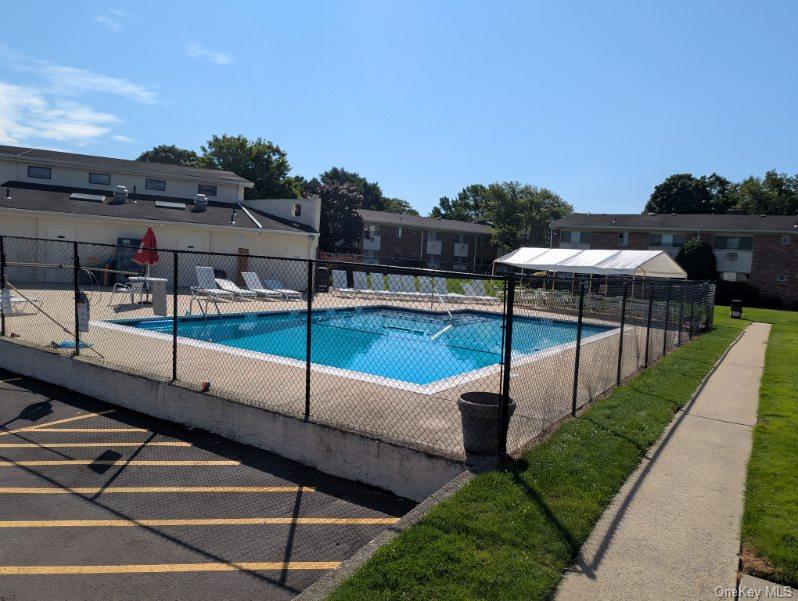 2435 Union Boulevard, Unit 7B photo 17