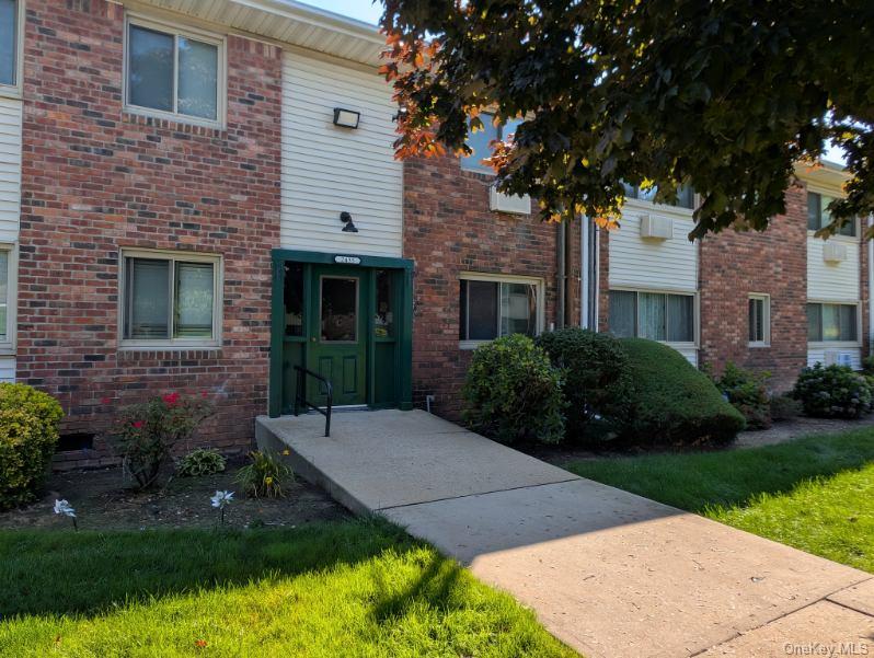 2435 Union Boulevard, Unit 7B