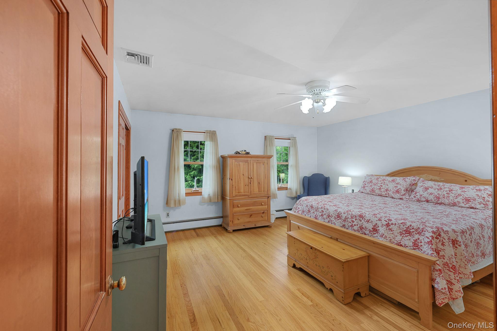 2 Foxey Lane – For Sale photo 15