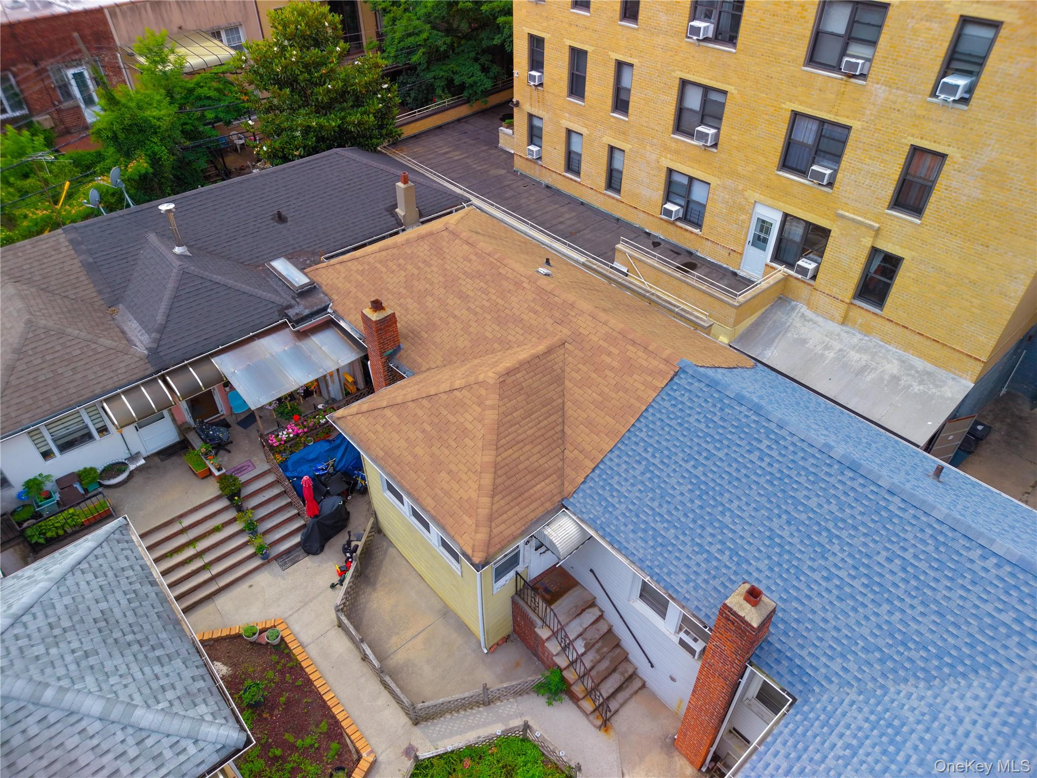 30 West End Avenue, Unit 6 photo 21