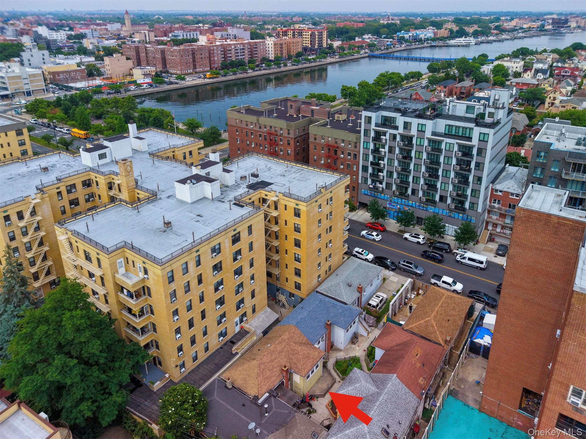 30 West End Avenue, Unit 6 photo 22