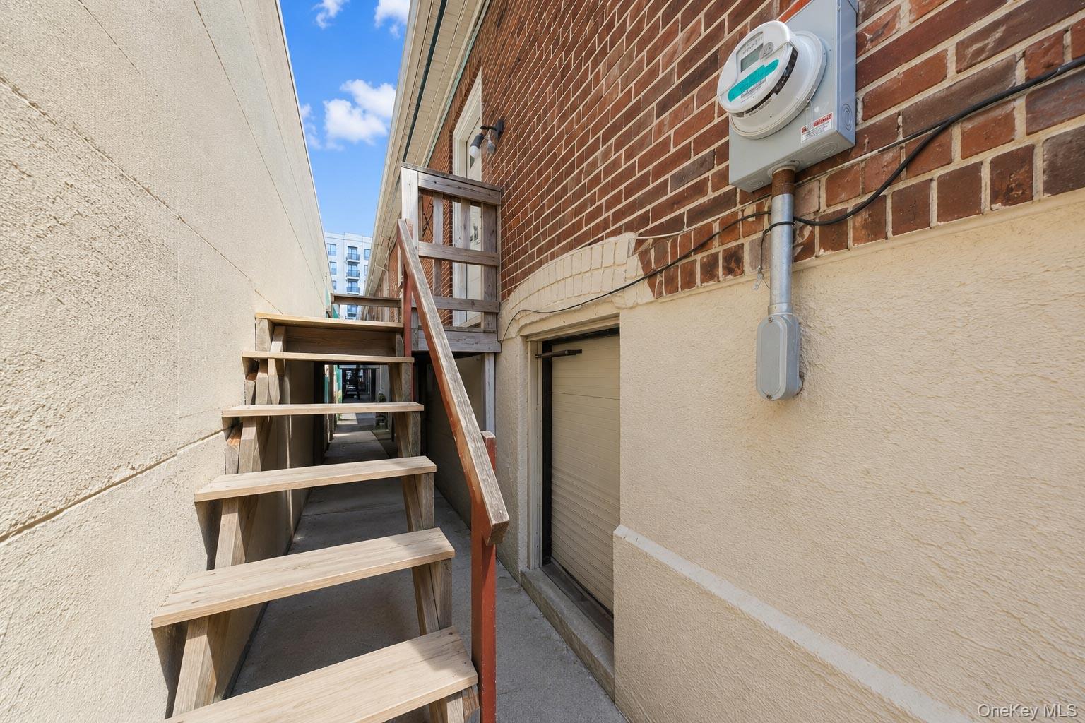 30 West End Avenue, Unit 6 photo 28