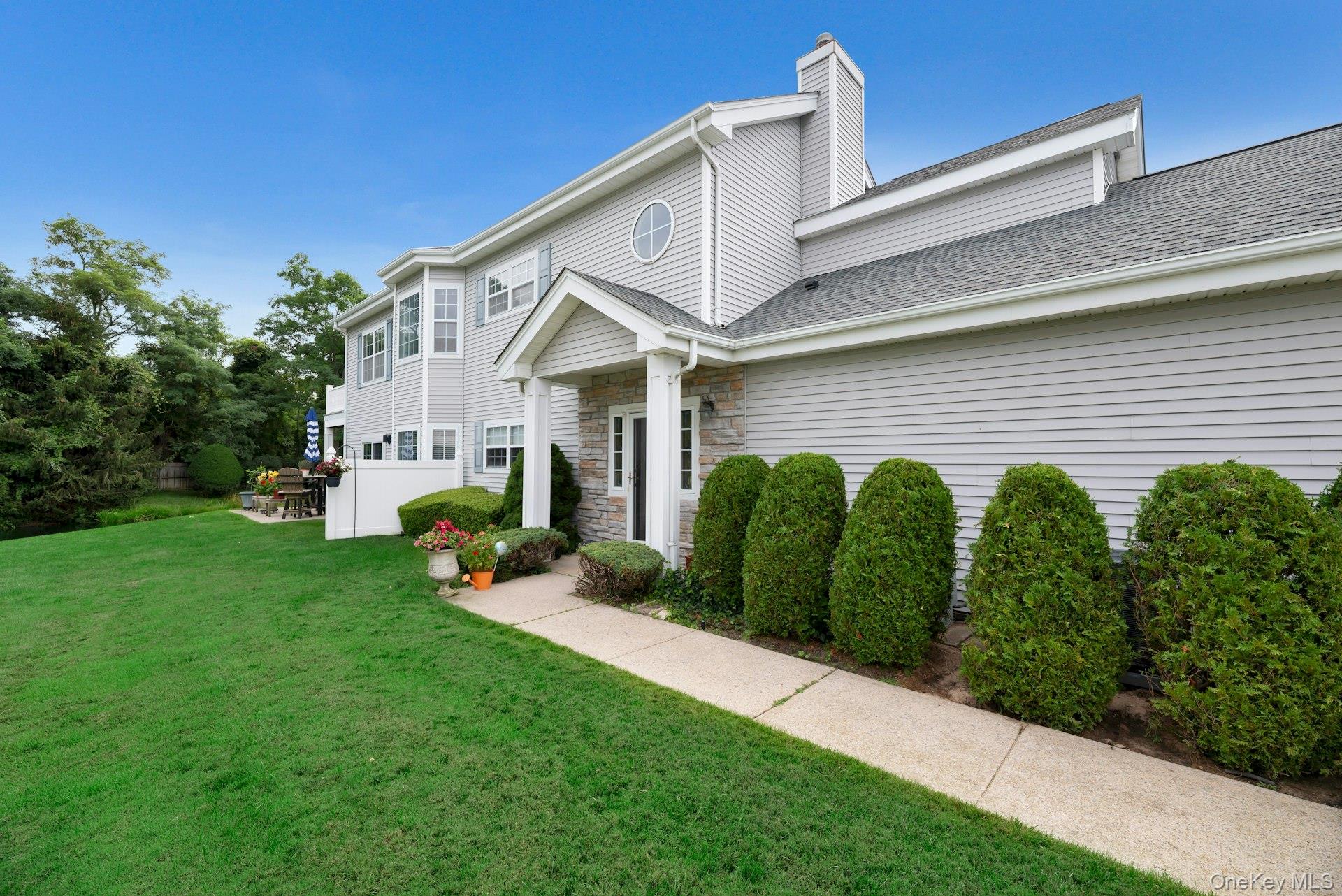533 Highland Court – For Sale photo 2