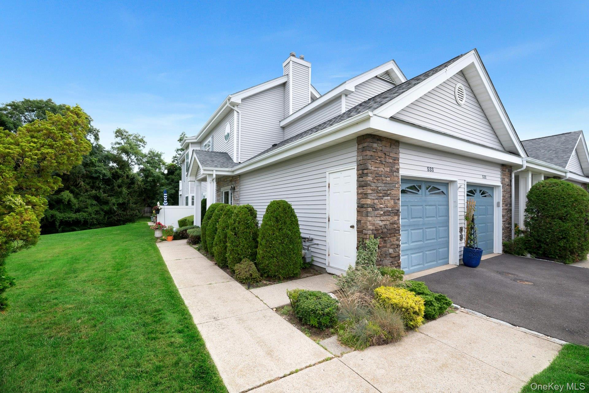 533 Highland Court – For Sale photo 3