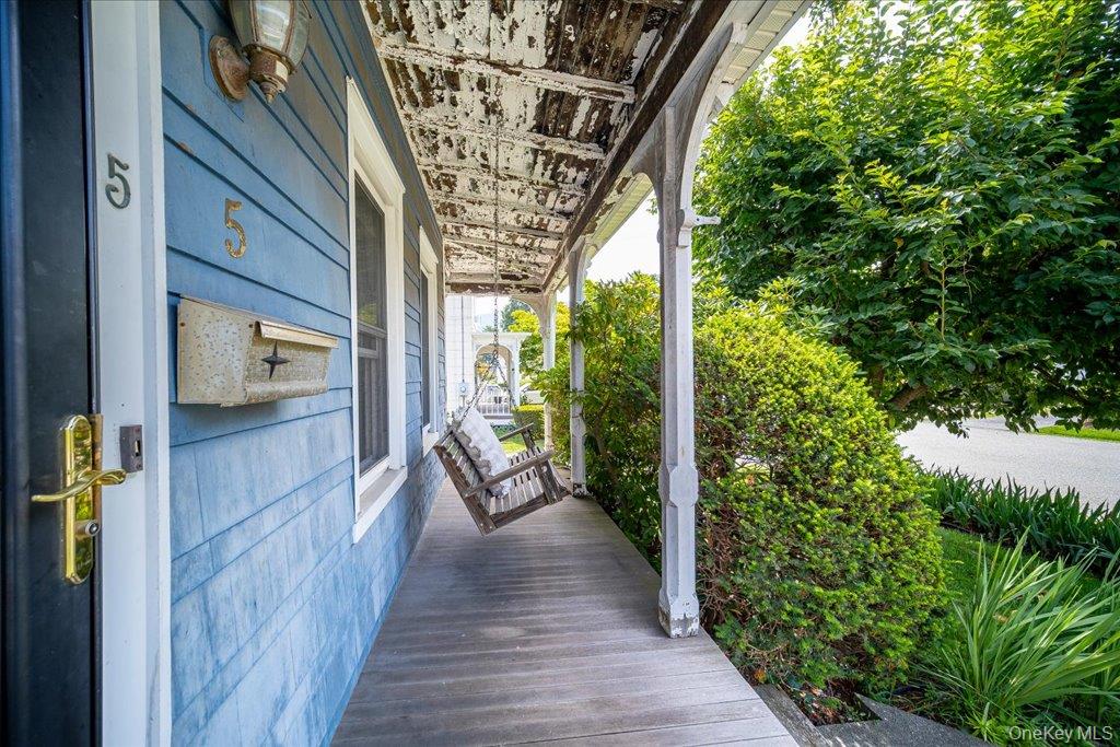 5 Maple Street – For Sale photo 3