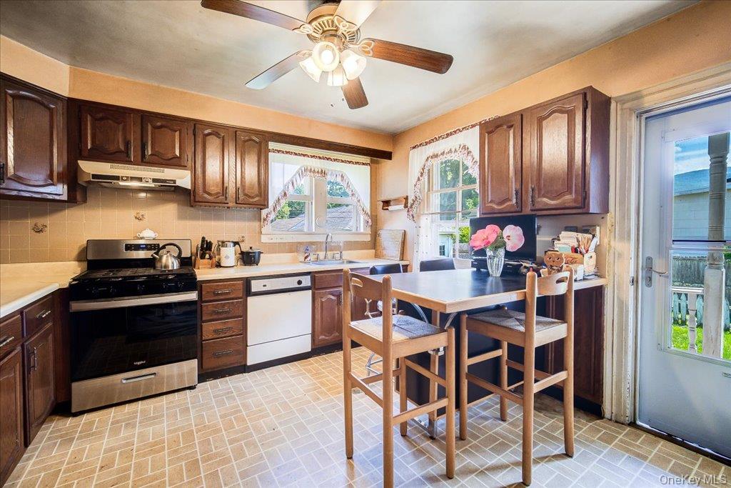 5 Maple Street – For Sale photo 11