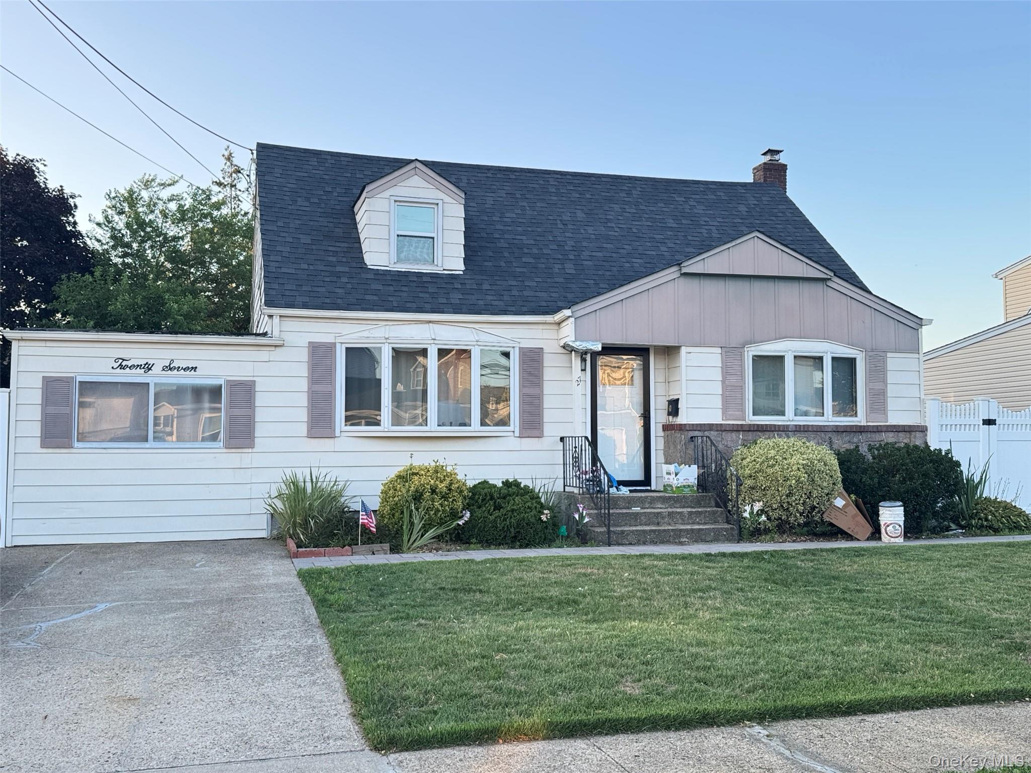 27 Edward Street – For Sale