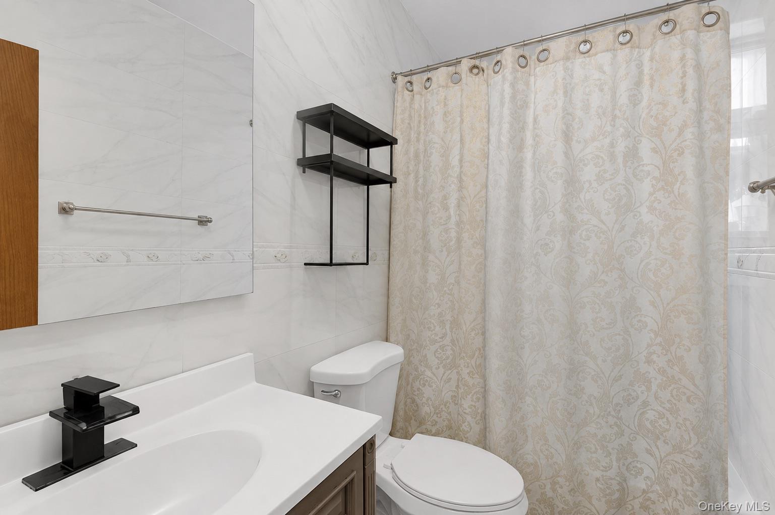 952 E 217th Street – For Sale photo 6