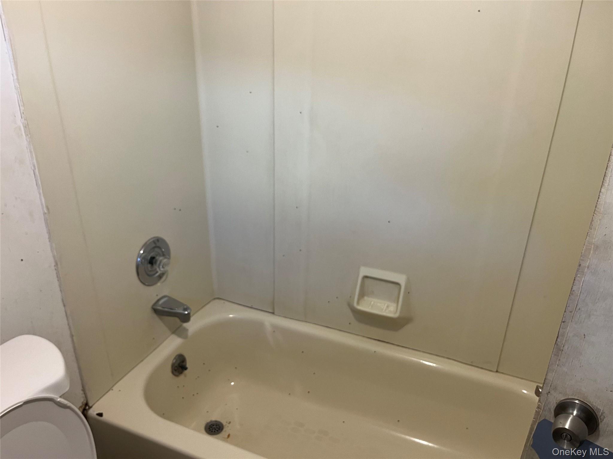 32 7th Avenue S – For Sale photo 44