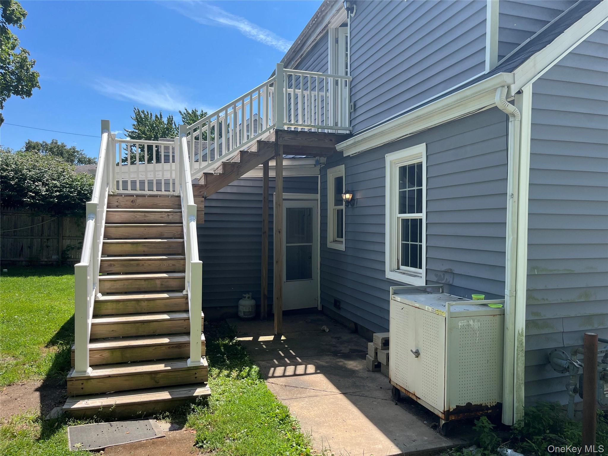 32 7th Avenue S – For Sale photo 6