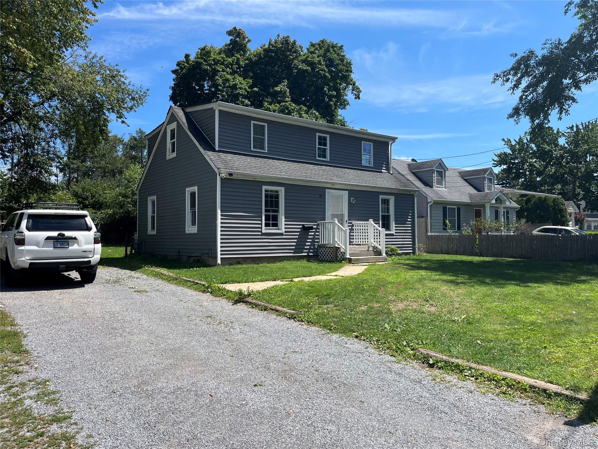 32 7th Avenue S – For Sale photo 8