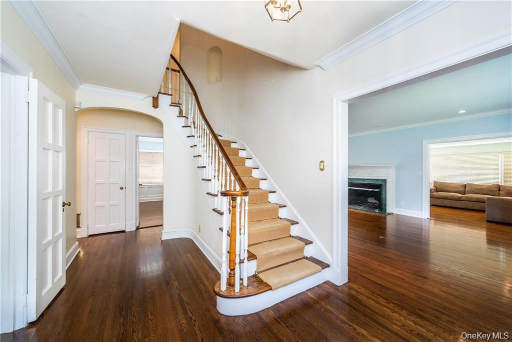 25 Jerome Avenue – For Rent photo 2