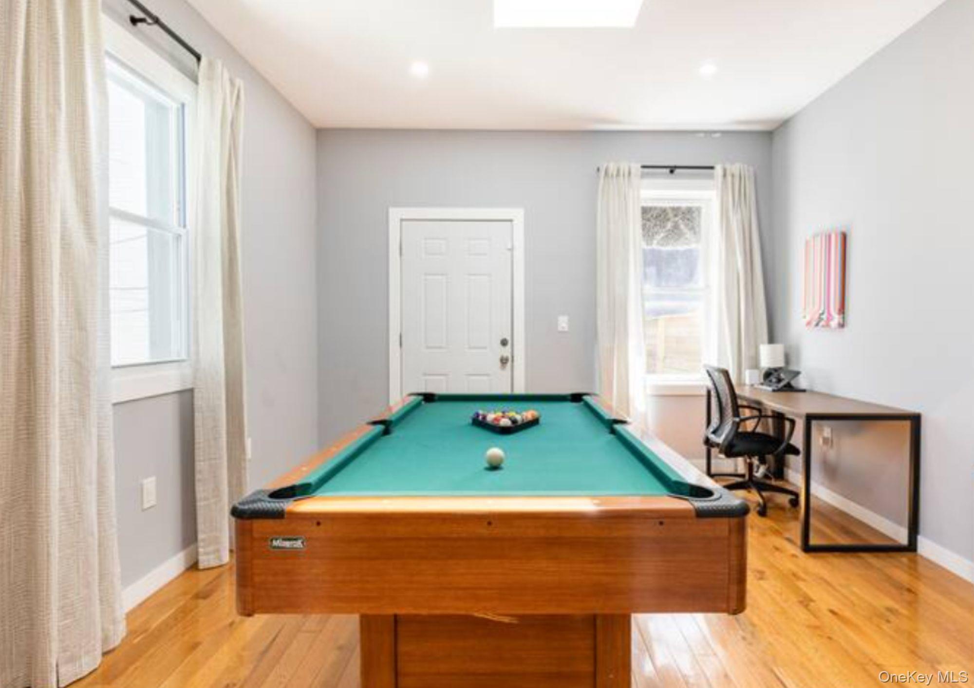 107 Utica – For Sale photo 18