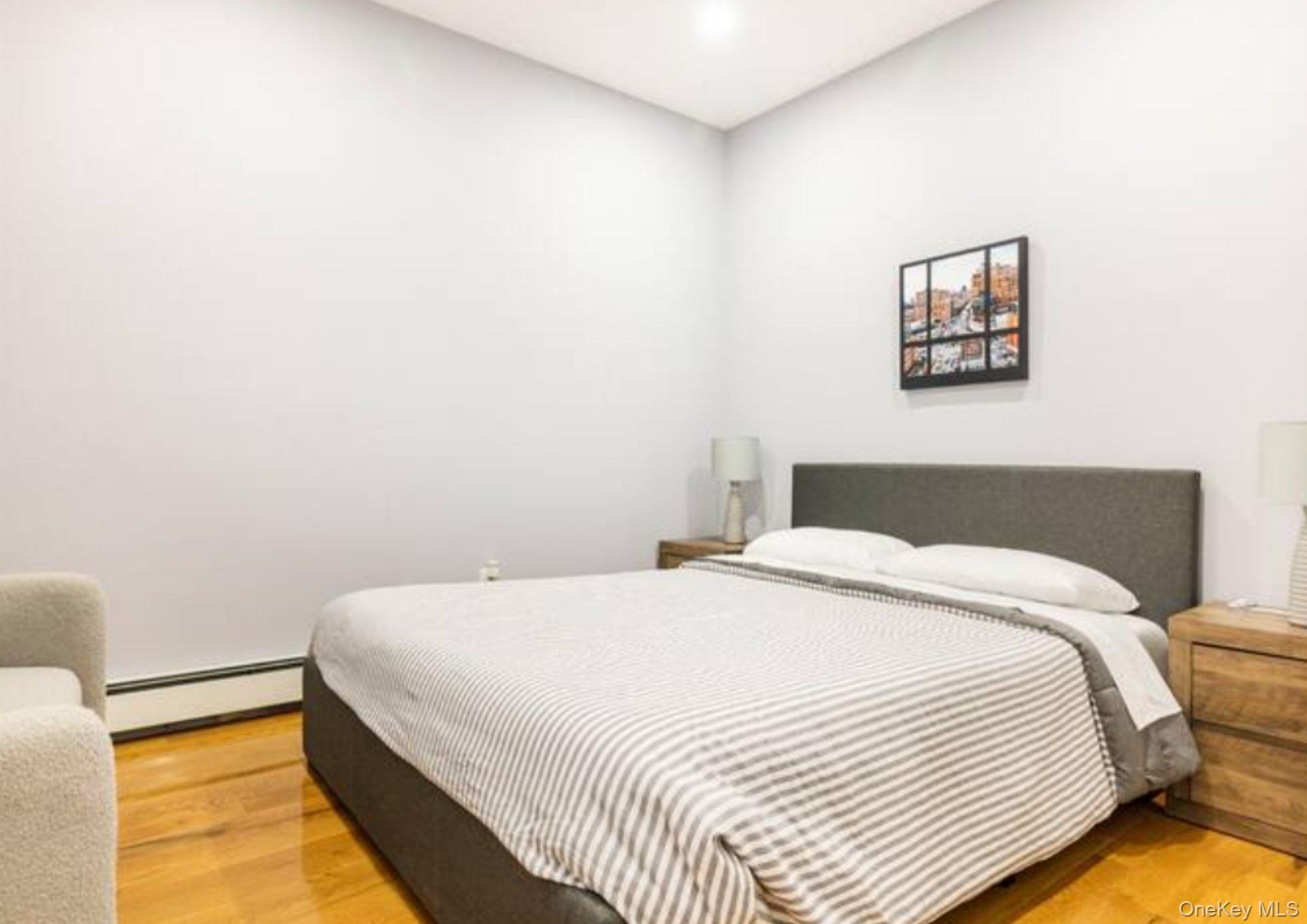 107 Utica – For Sale photo 6