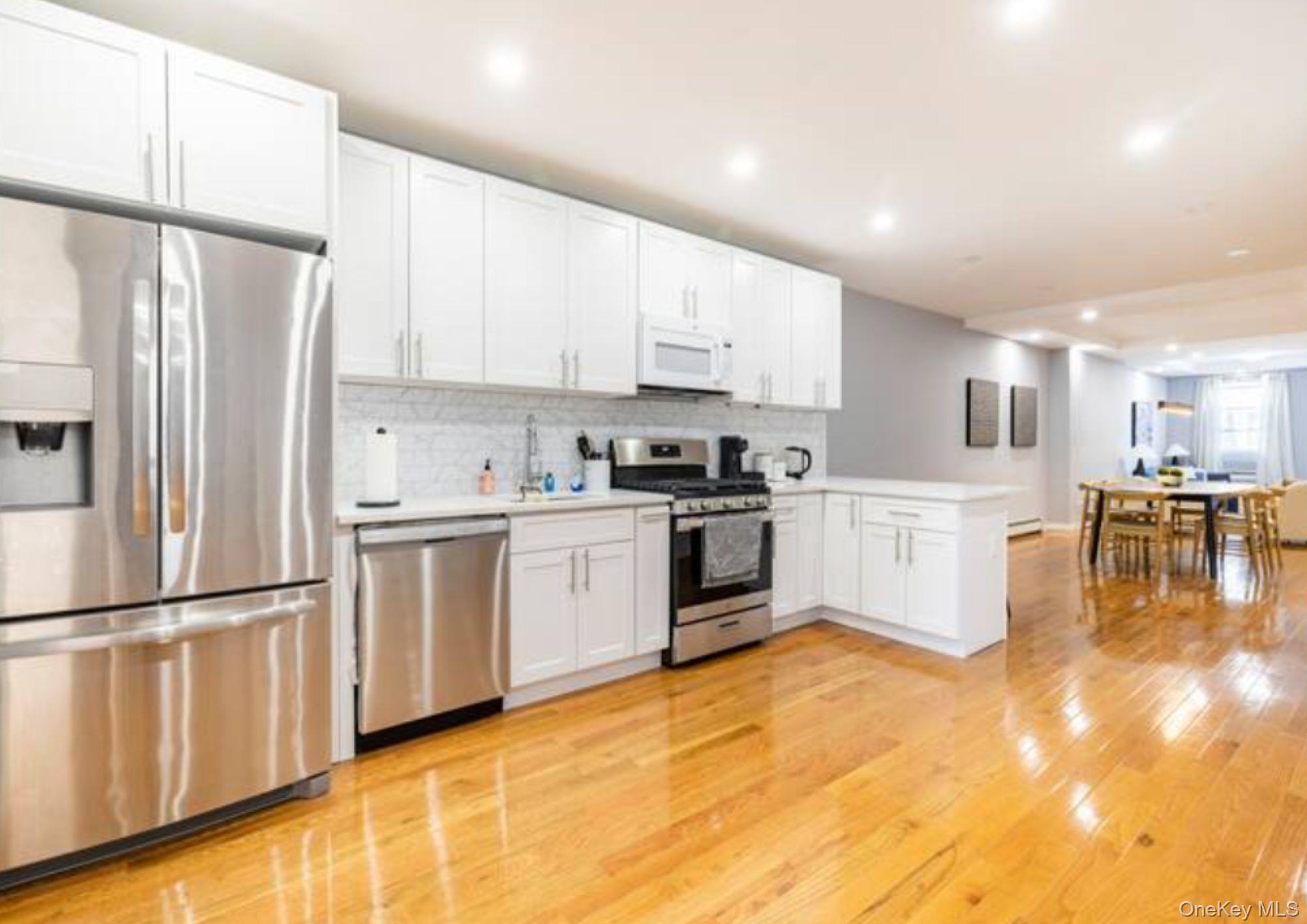 107 Utica – For Sale photo 21