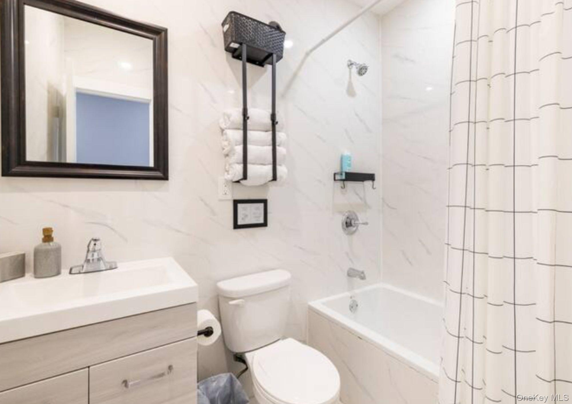 107 Utica – For Sale photo 4