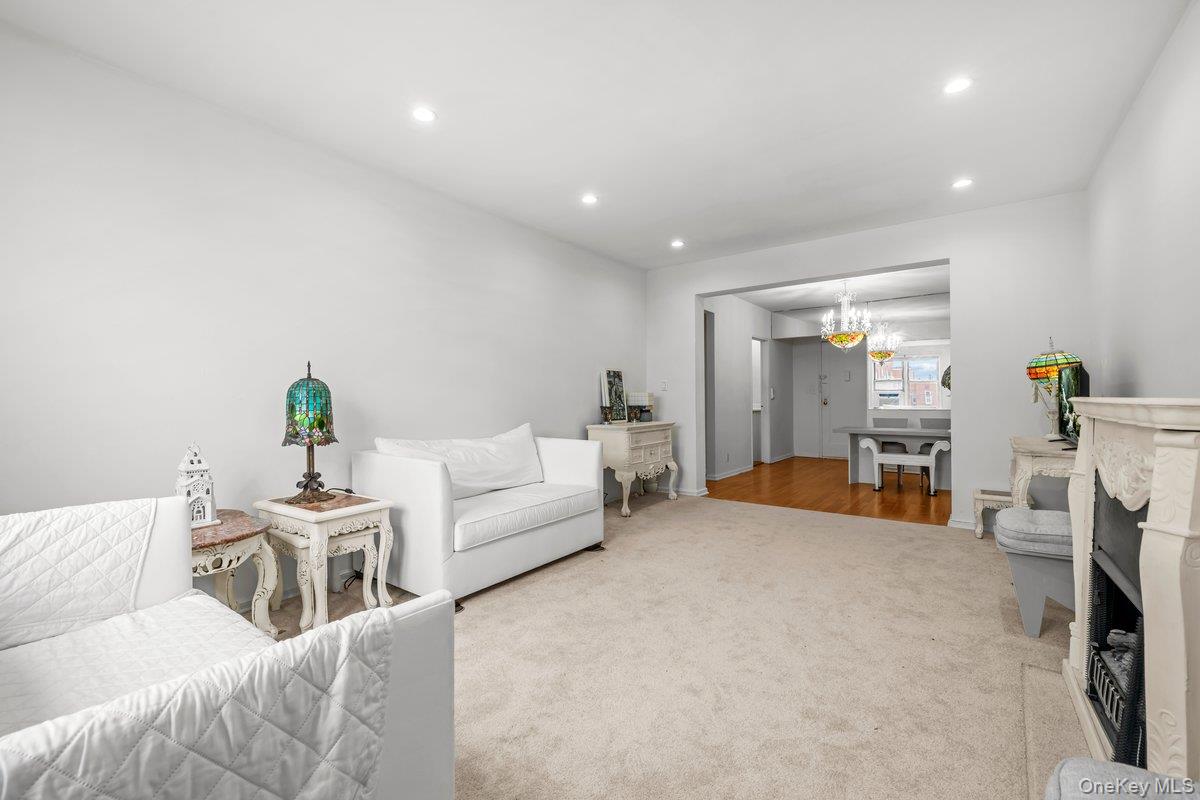 517 Riverdale Avenue, Unit 4D photo 12