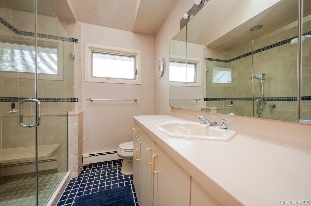 40 Cayuga Avenue – For Rent photo 30