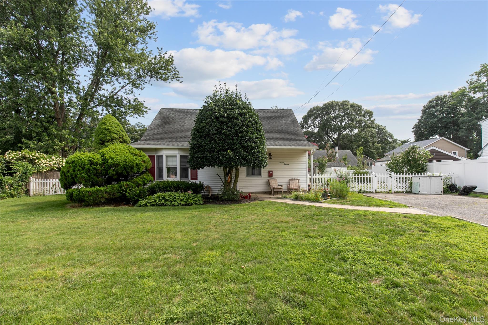 713 Wren Court – For Sale