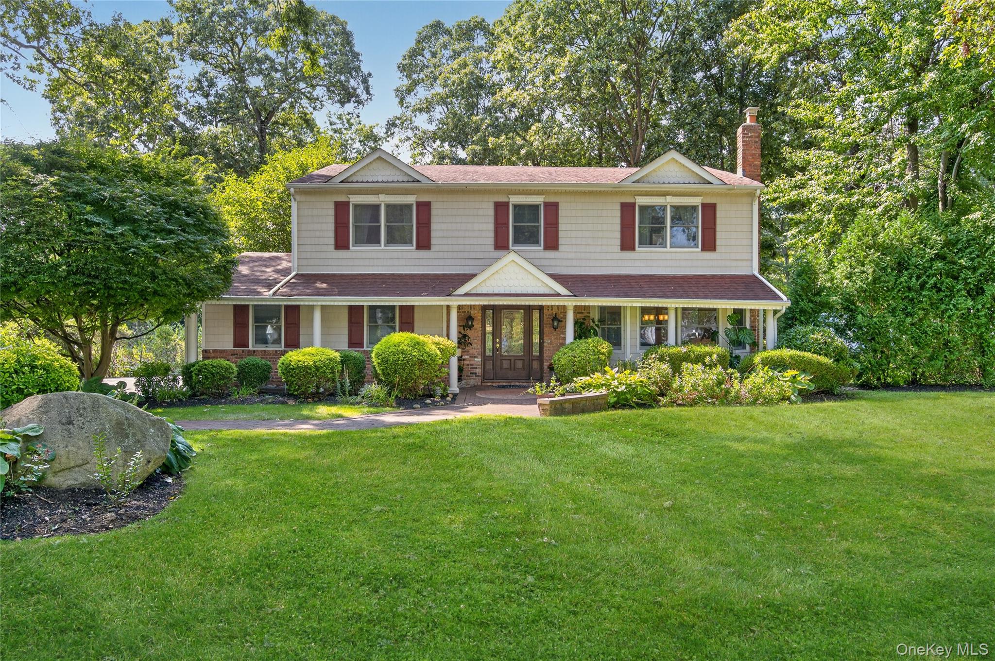38 McCulloch Drive – For Sale