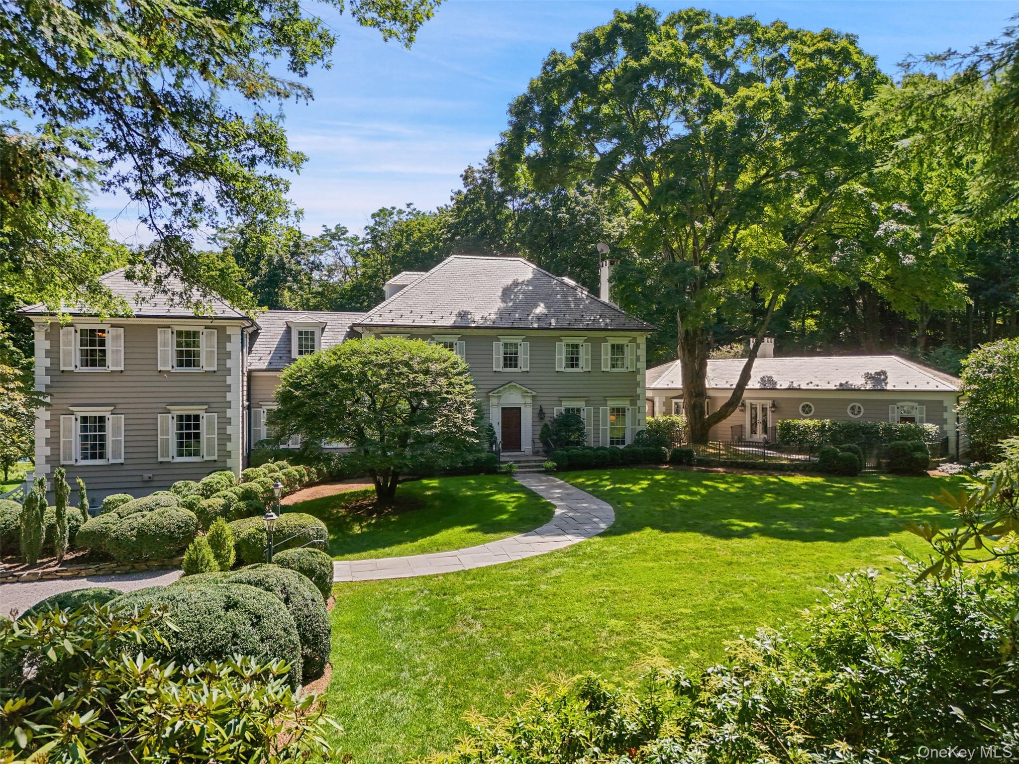 29 Upper Hook Road – For Sale