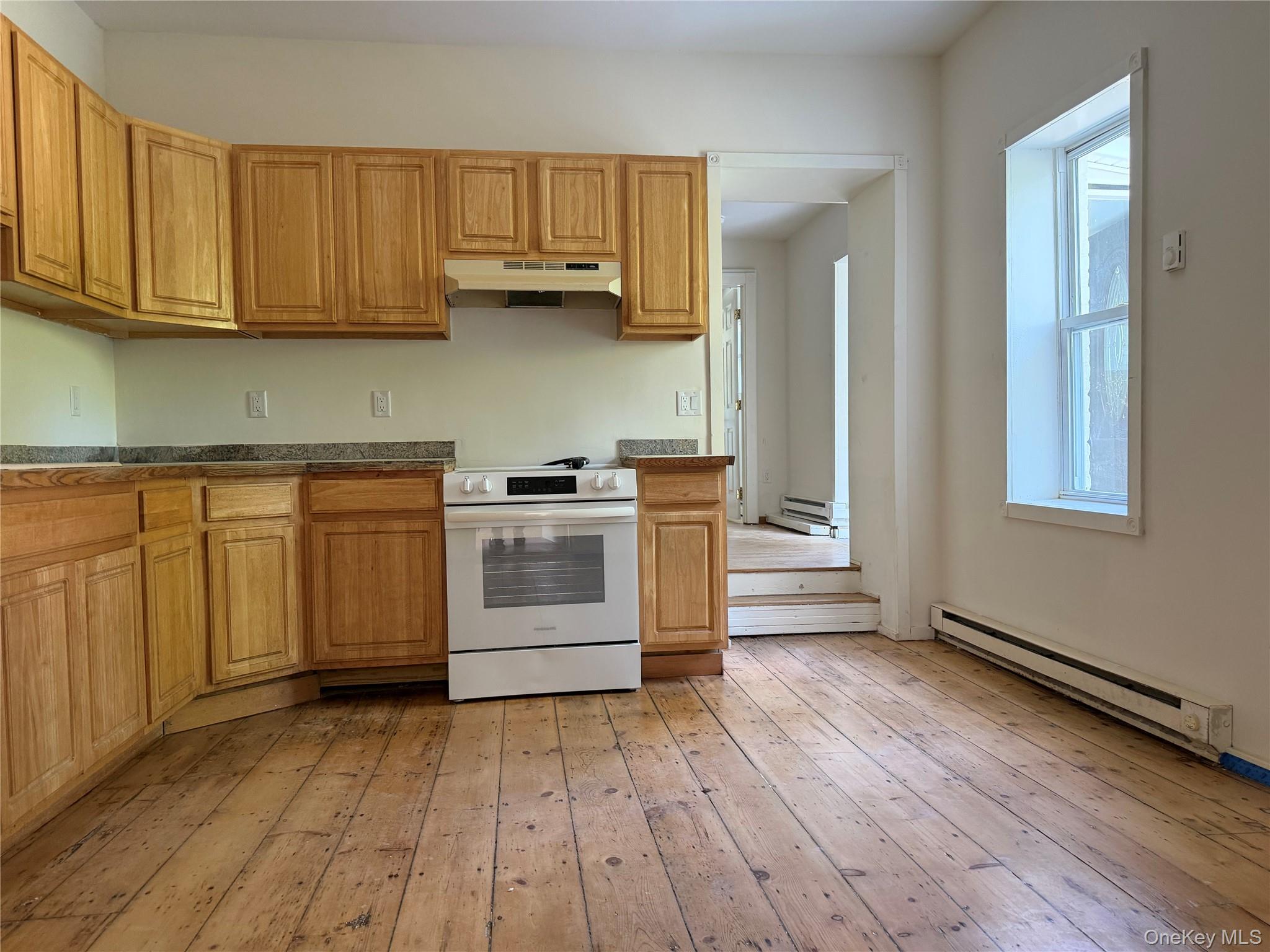 50 S Montgomery Street, Unit 4 photo 3