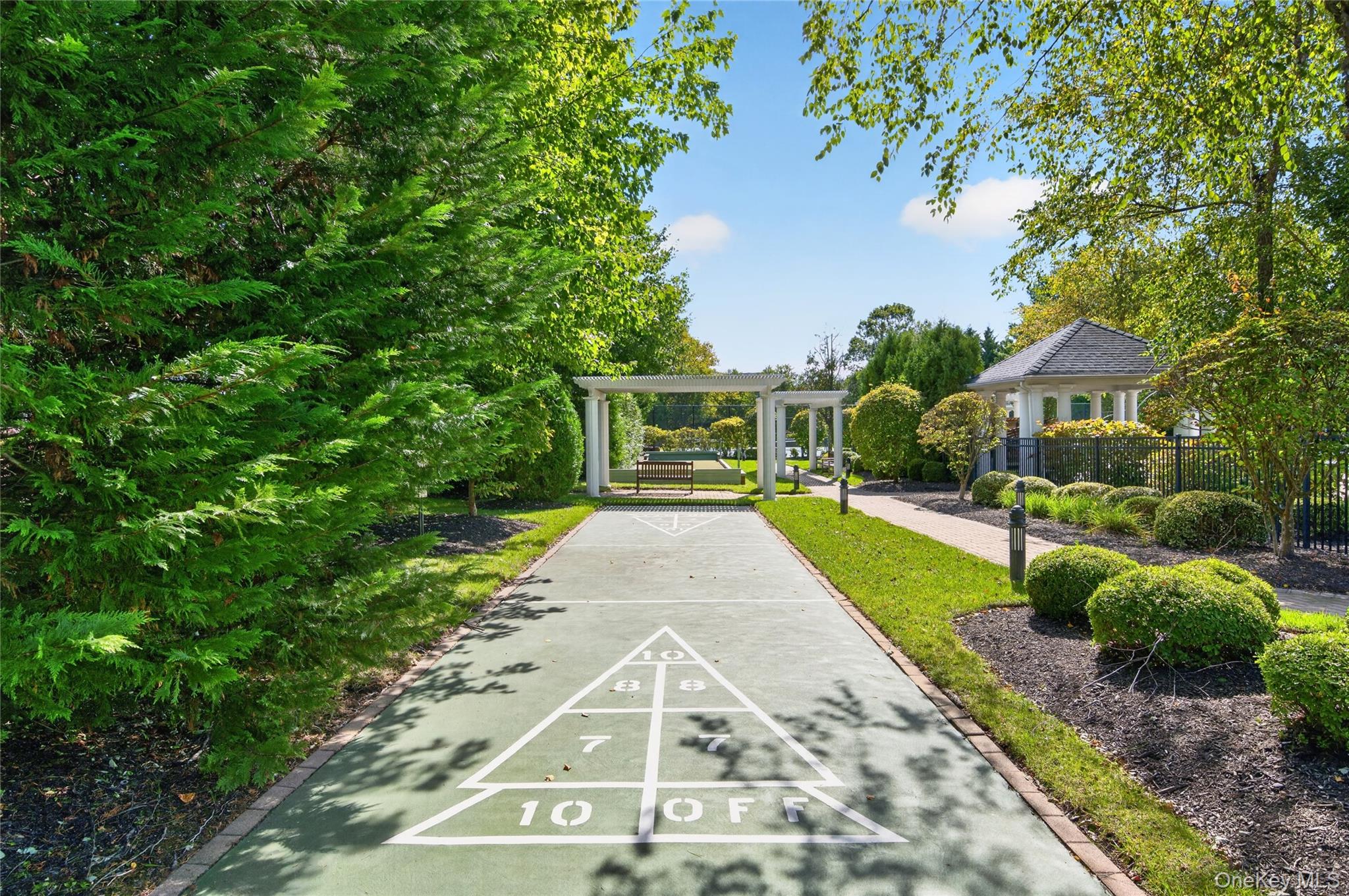 35 Symphony Drive – For Sale photo 25