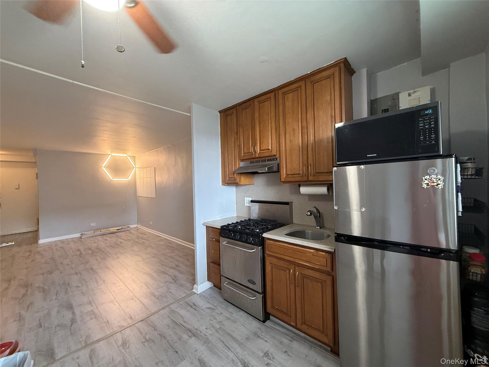 97-40 62 Drive Dr, Unit 9A photo 4