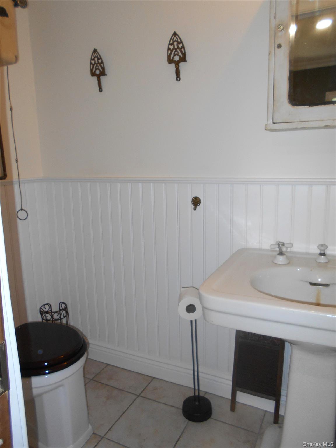 28 Centre Avenue – For Sale photo 9