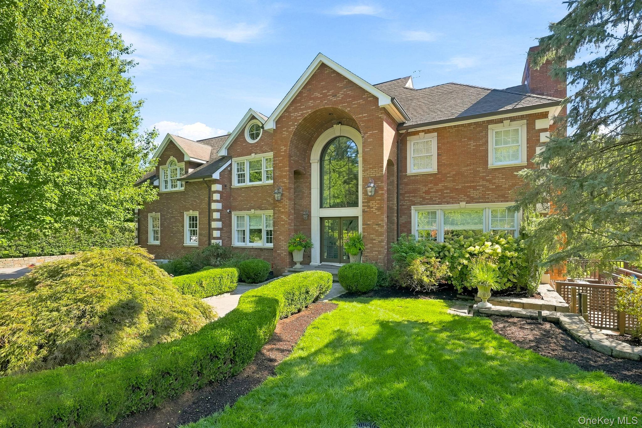 54 Forest Lake Drive – For Sale